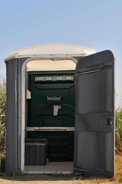 Portable bathroom rental in Ellington, MO